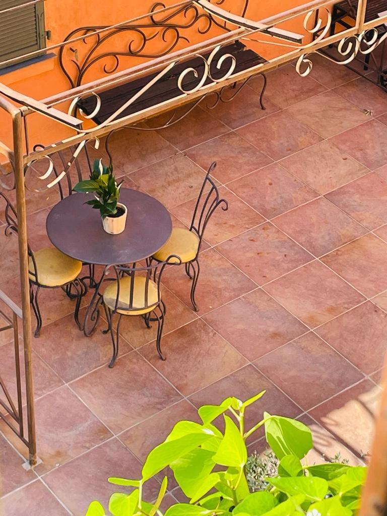 Hostellerie Du Cigalou Bormes-les-Mimosas Exterior foto